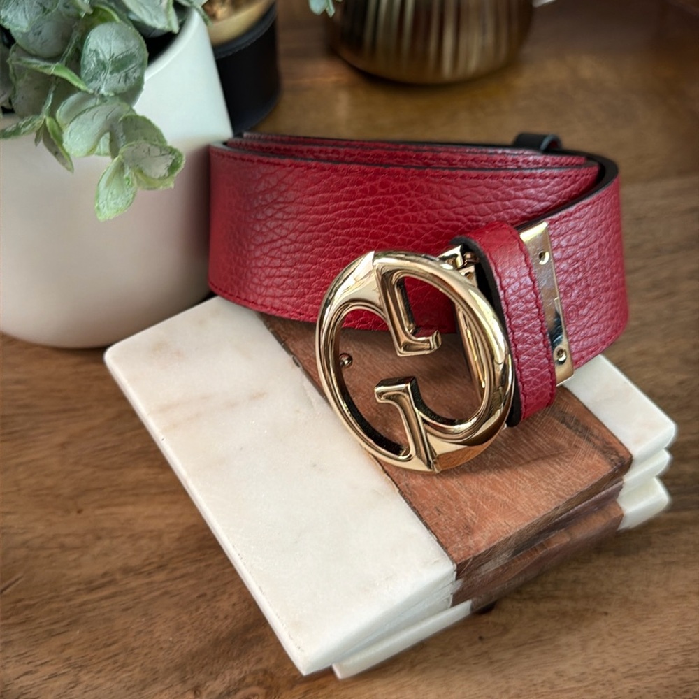 Authentic Gucci Black/Red Pebbled Calfskin 1973 Reversible Buckle
